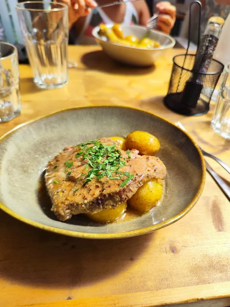 Rôti de Porc Et Pomme de Terre